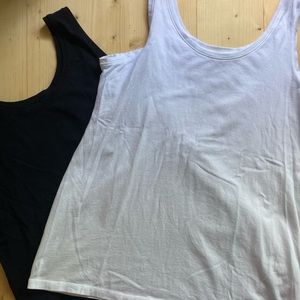 Motherhood Maternity Bump Start tank tops